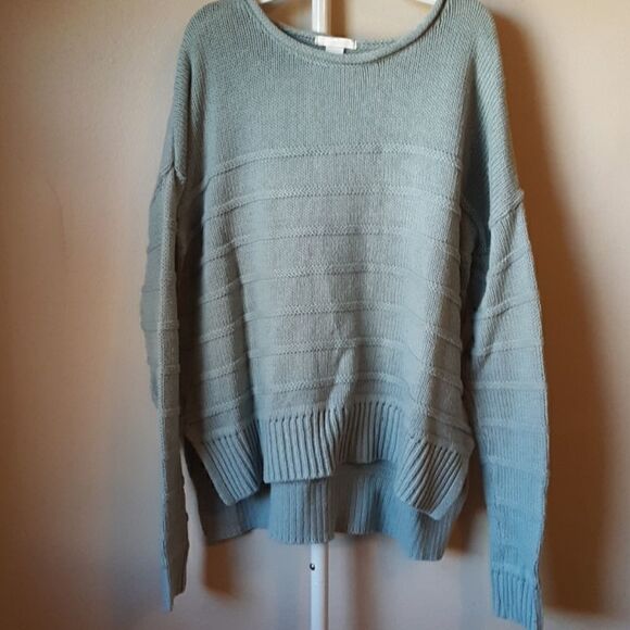 H&M BABY BLUE CREWNECK KNIT SWEATER SMALL - Picture 1 of 4